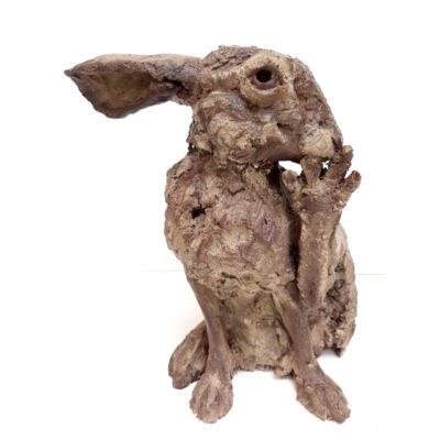 "Lièvre à sa toilette"