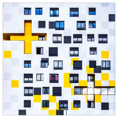 "Windows in your face 2"